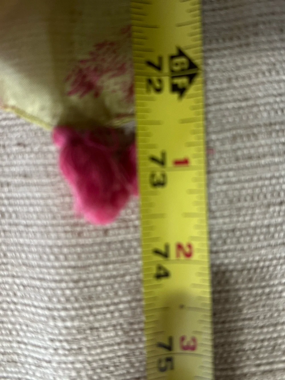 Vintage  Clever Carriage Company 100% Silk Pink & Cream Tassel Scarf 72x48”